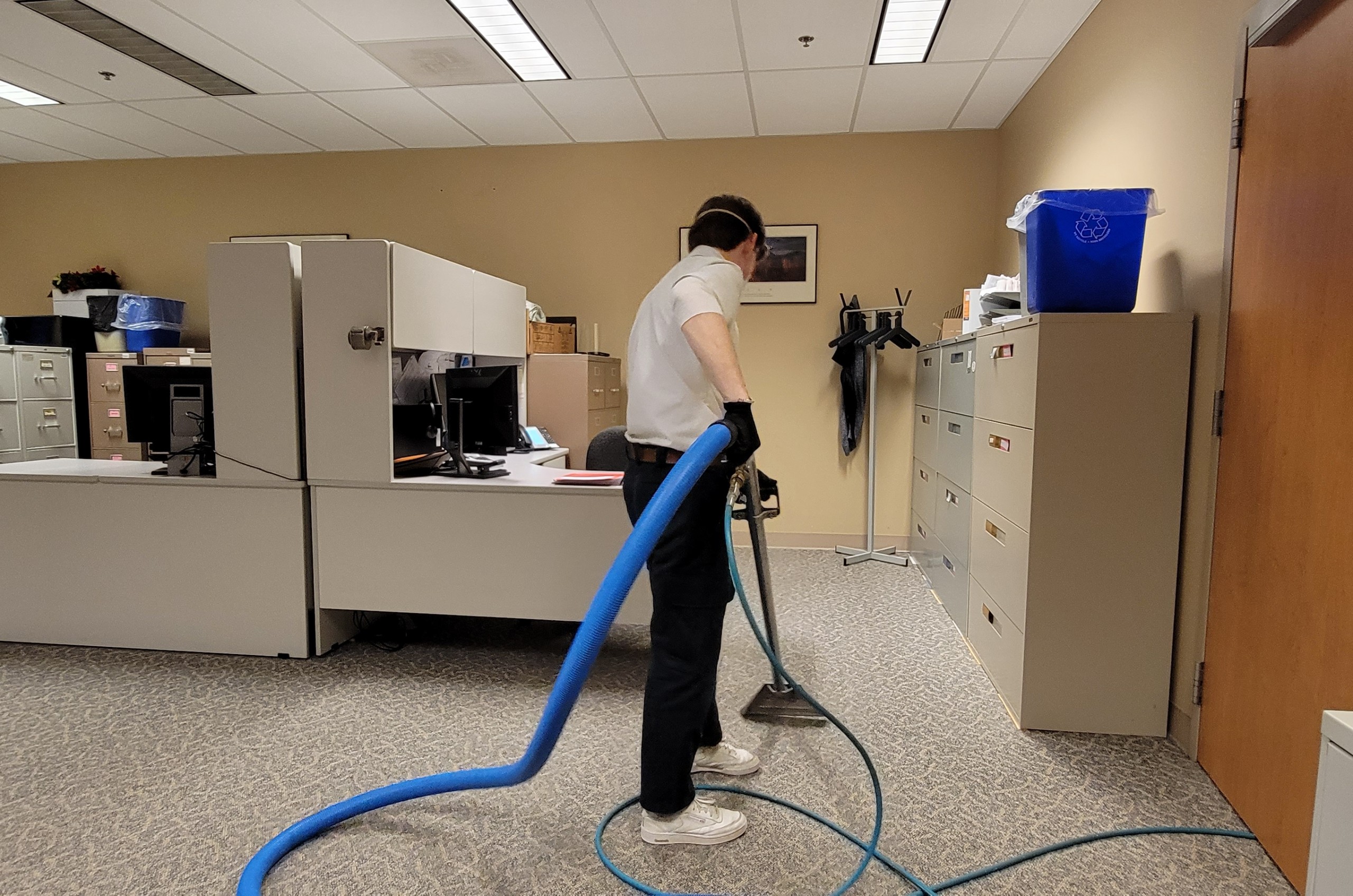 Professional commercial carpet cleaning in whitby, ajax , pickering, oshawa