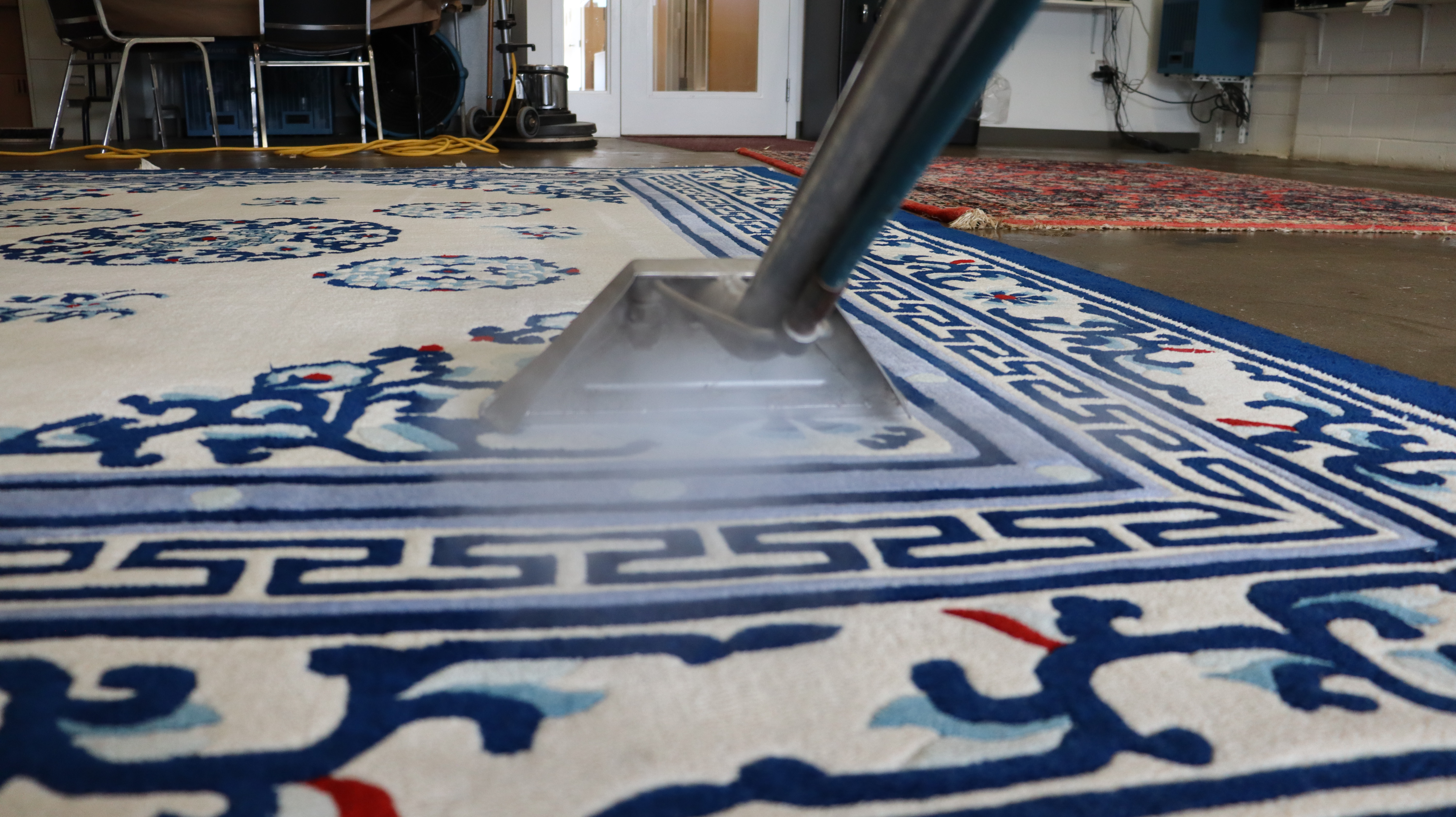 Professional area rug cleaning in whitby, ajax , pickering, oshawa